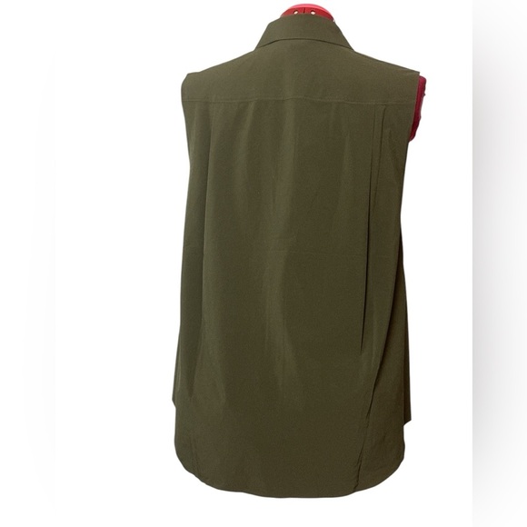 Athleta Everlasting sleeveless button-up tank olive/khaki green - Picture 2 of 11